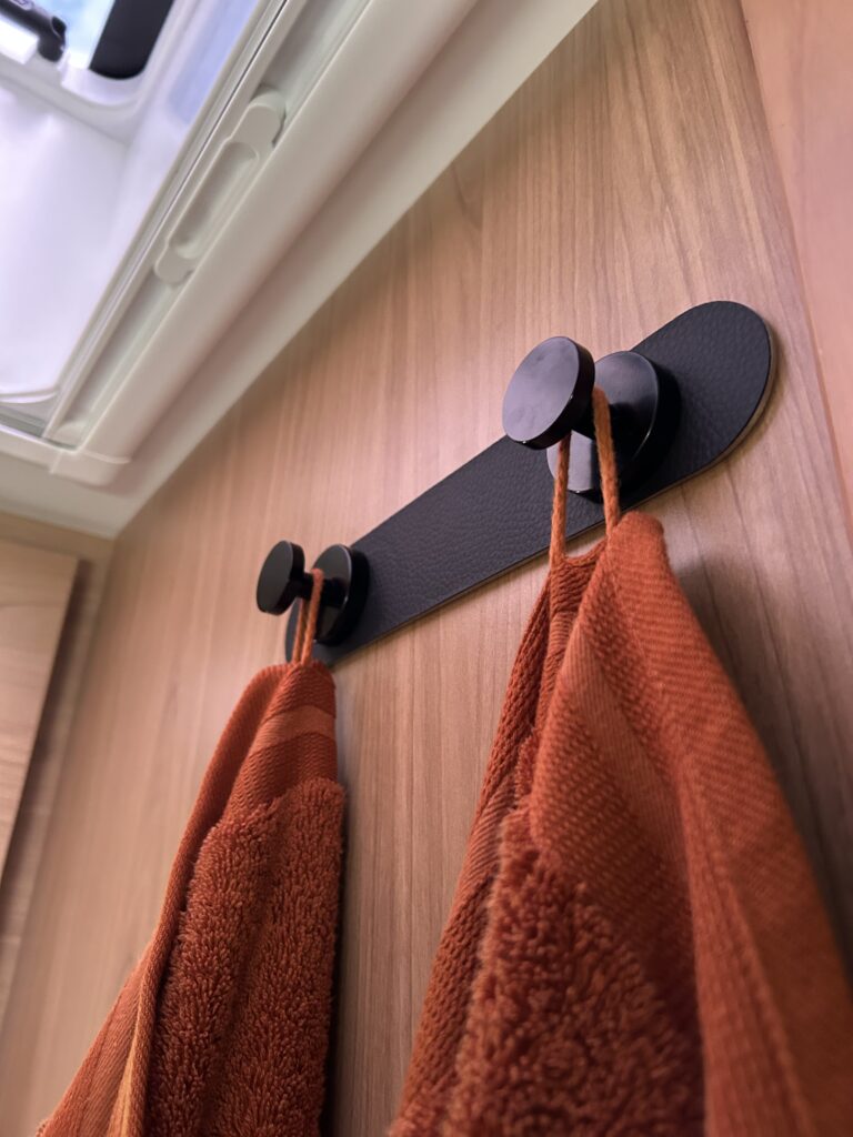 magnetic boat system